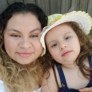 Meet your Posher, Alejandra